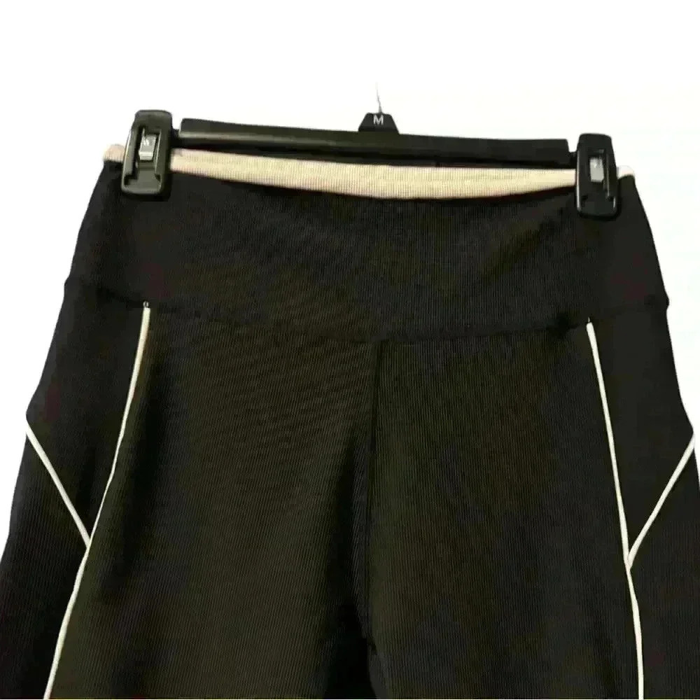 Women’s Wilo The Label Australia Black & White Ribbed Leggings - Size Large - Picture 3 of 5